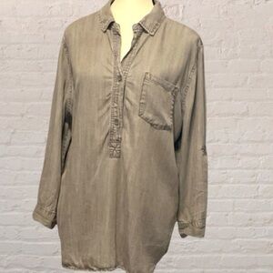 Hester & Orchard button front v neck slouchy tunic Shirt, Gray wash , Size L